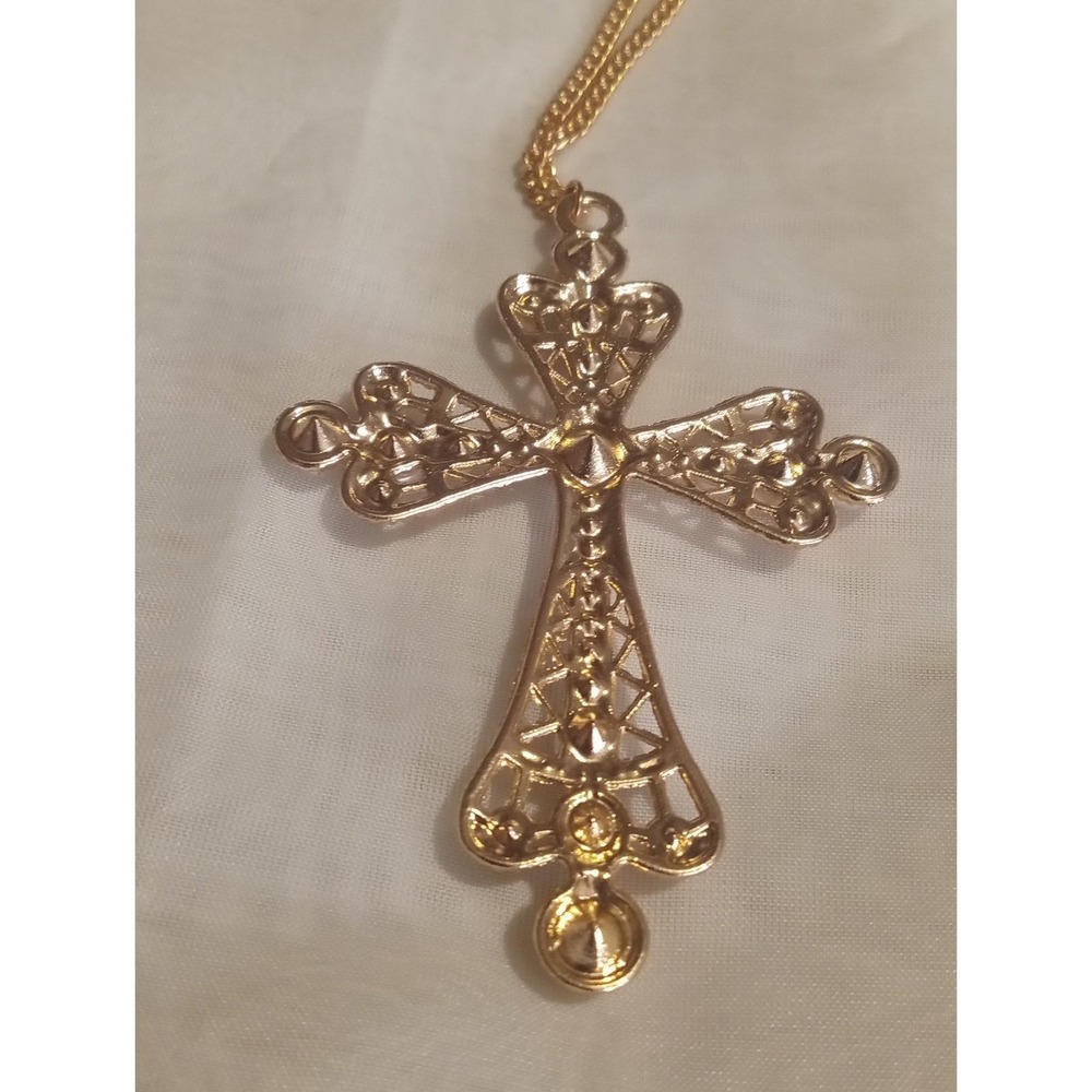 GoldtoneNecklace with  Peral Cross - Picture 4 of 6